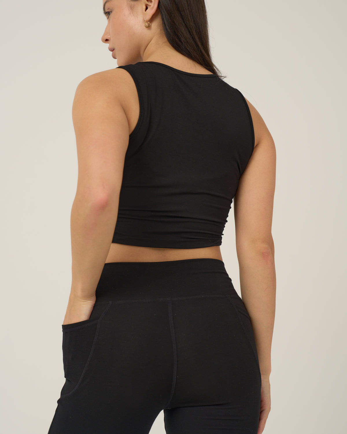 Back view of the Urthlete bamboo fitted tank in coal black